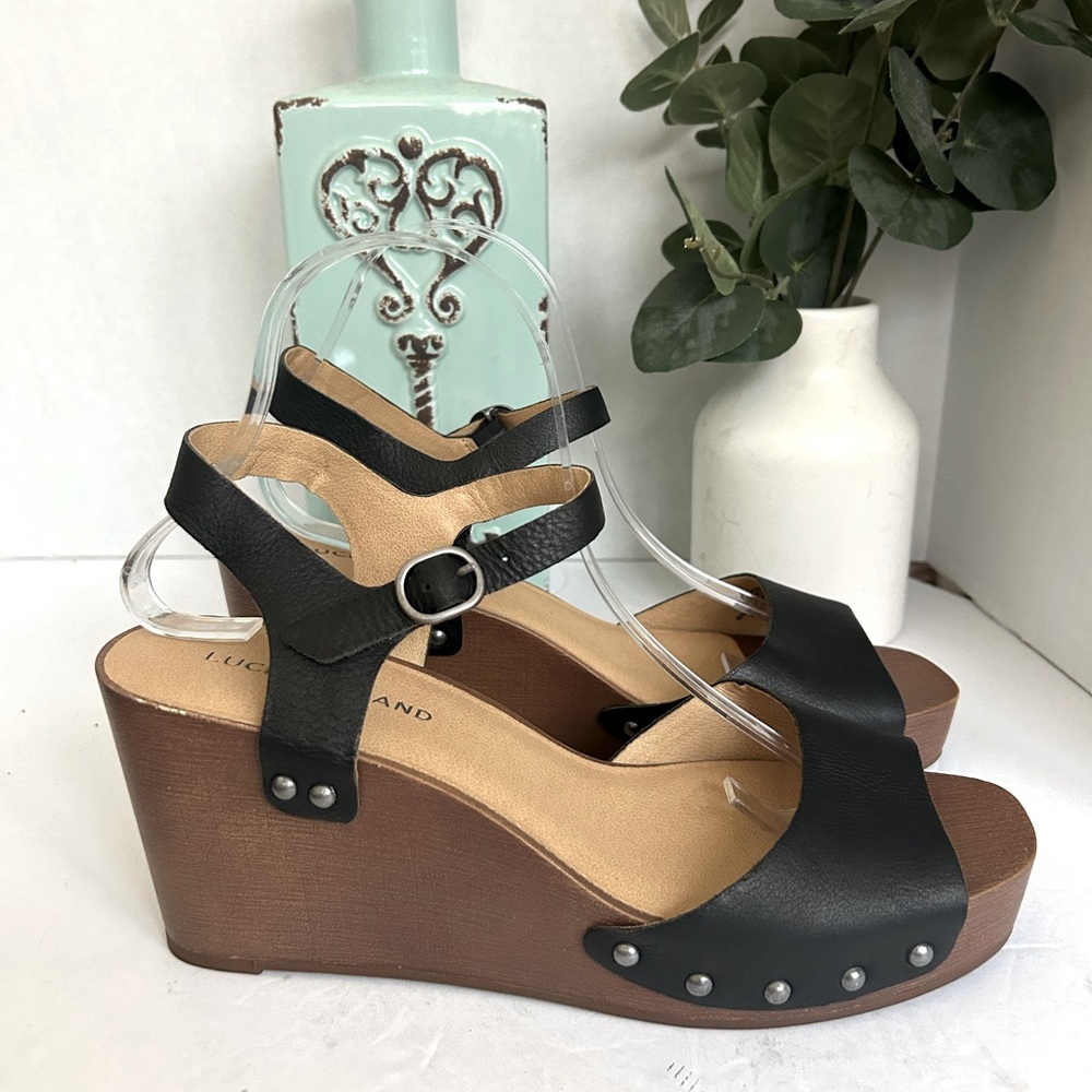 NWOT! Lucky Brand Zashti Black Wedge Sandals. Size 10 - Picture 5 of 14